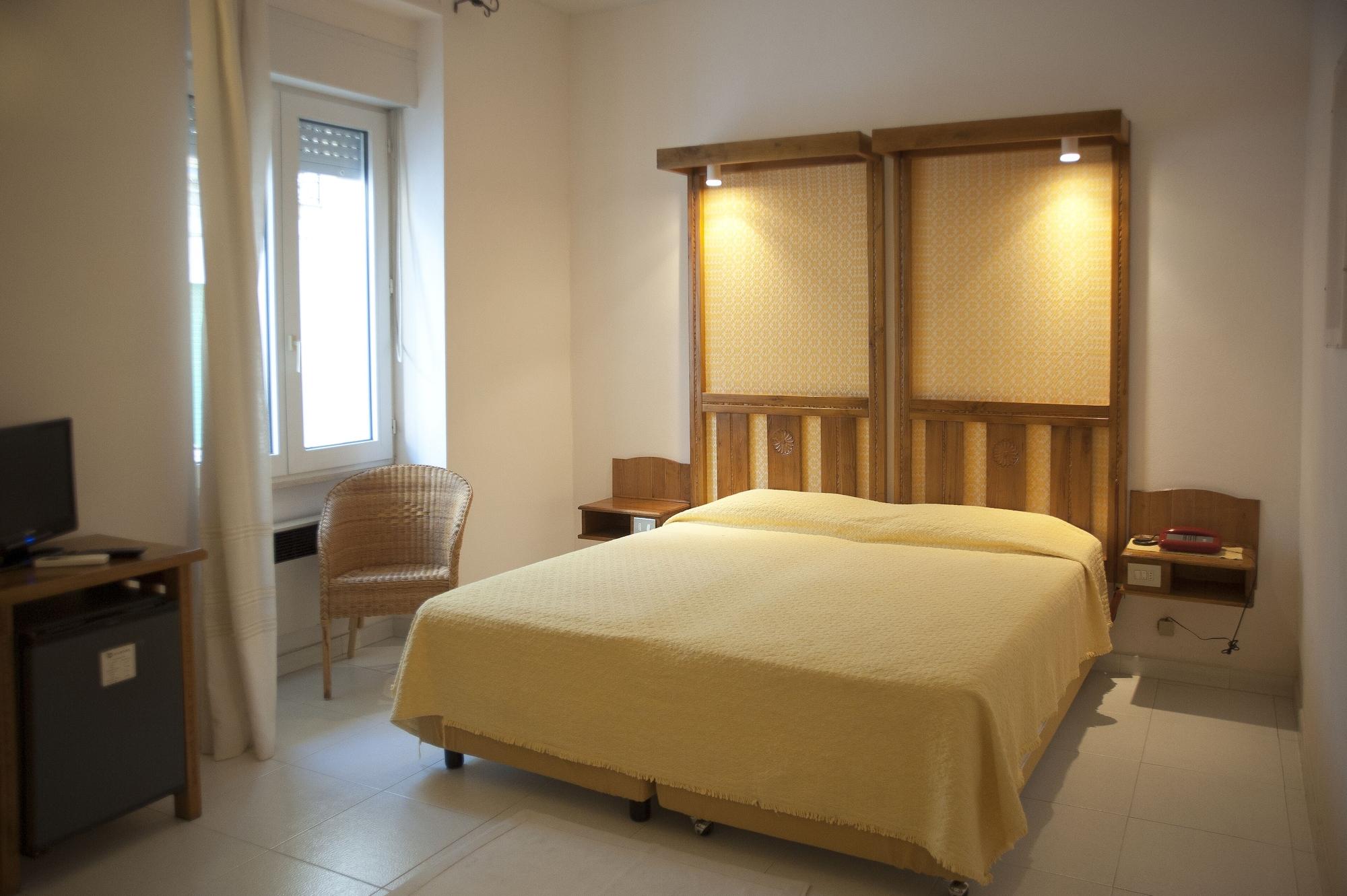 Albergo Miramare Cala Gonone Exterior foto